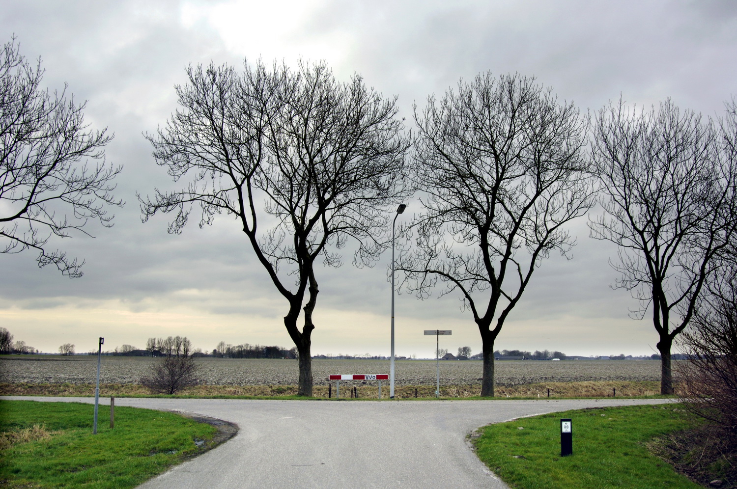 Dolph Kessler - Fotoboek Tussen Dokkum en de zee - 2008 