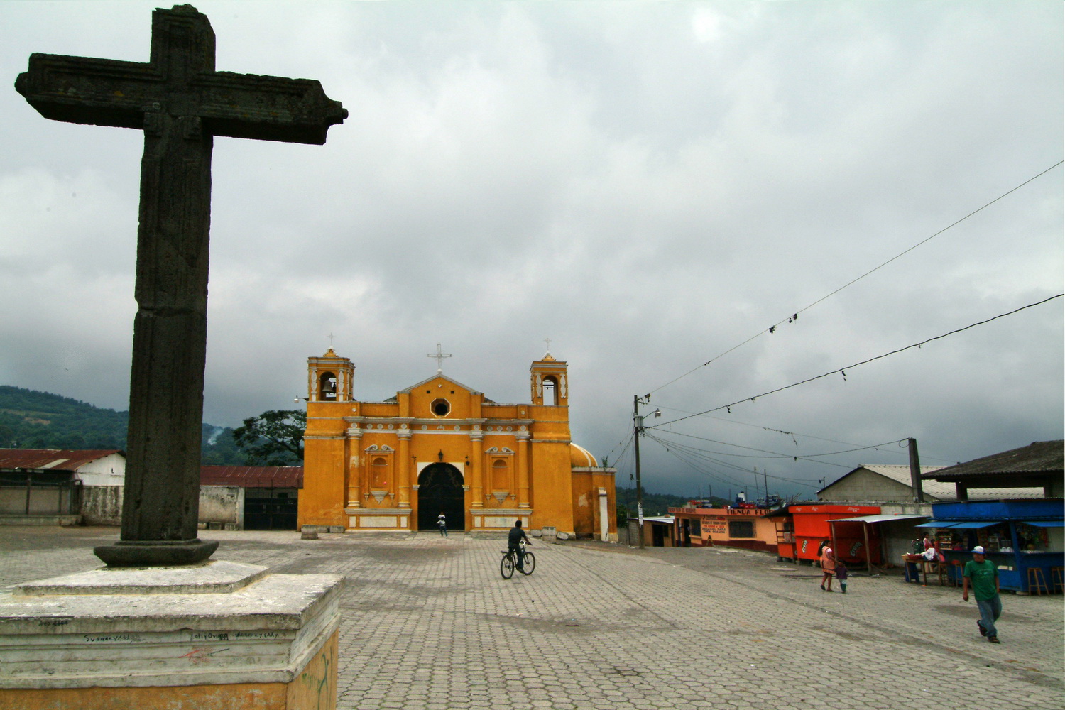 Dolph Kessler - Photobook Los Ninos - Guatemala - 2004 