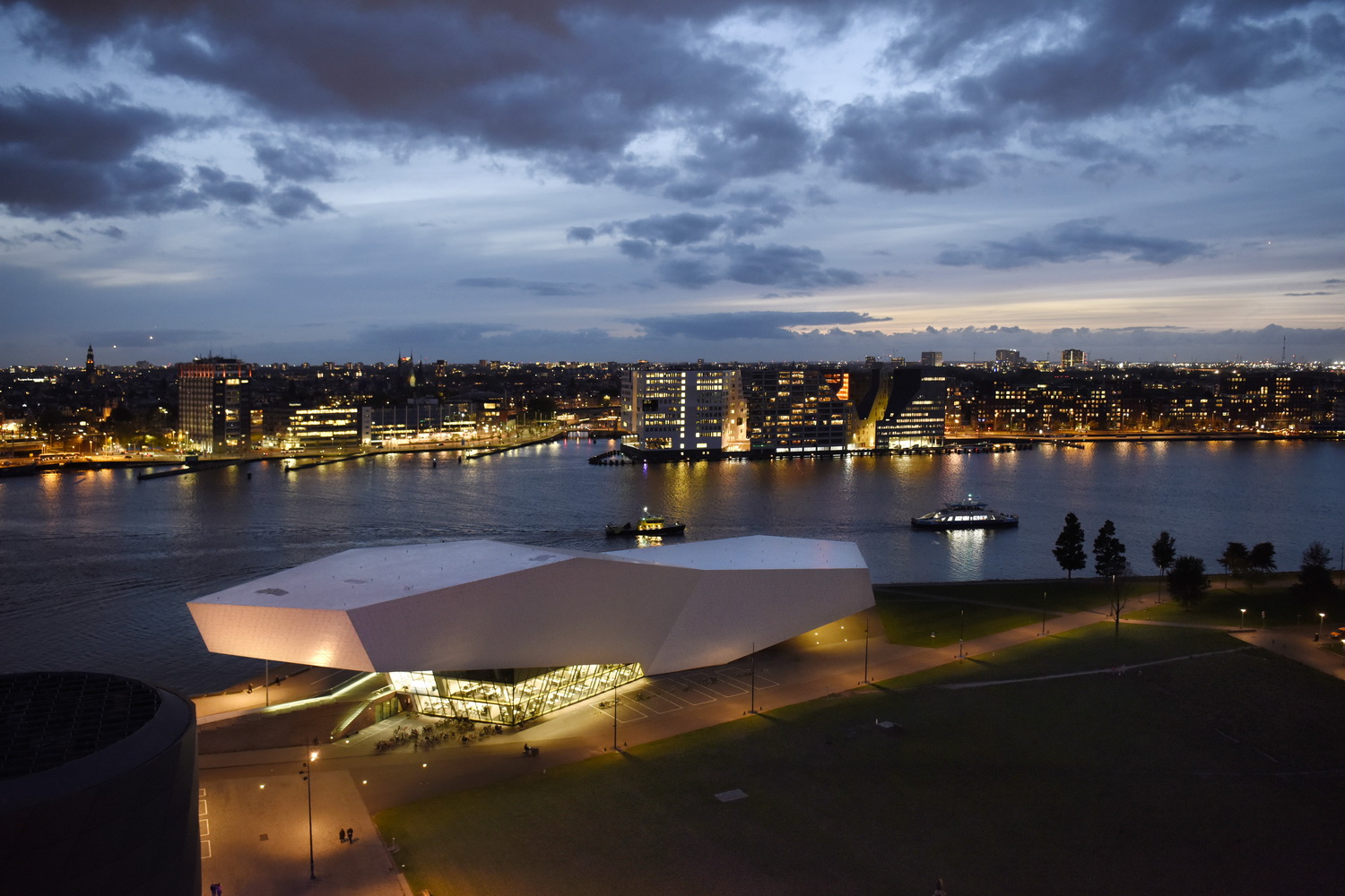 Dolph Kessler - 16 Hoog Amsterdam Noord 